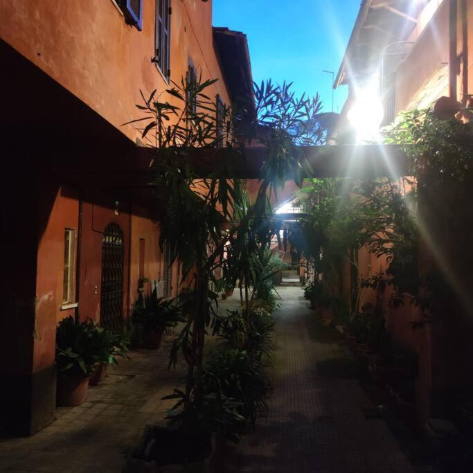 Julia Nel Cuore Di Trastevere Roma Eksteriør bilde